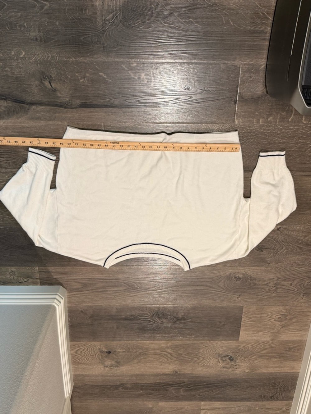 Cream Cropped Knit Sweater with Navy Trim - Picture 4 of 6